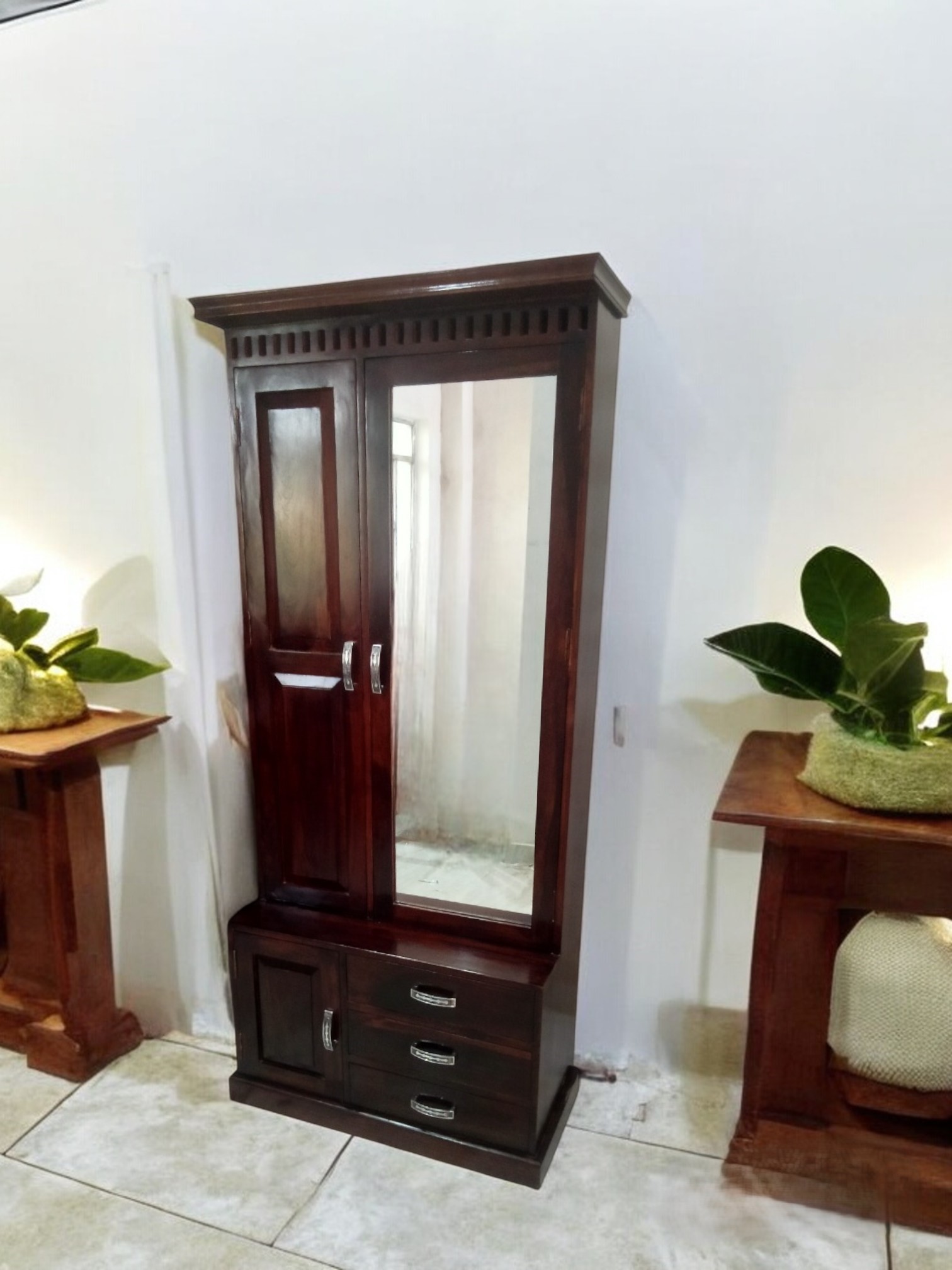 Solid Wood Dressing Table
